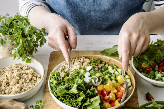 Practical Ways to Incorporate Specialized Nutritional Ingredients Into Daily Meals